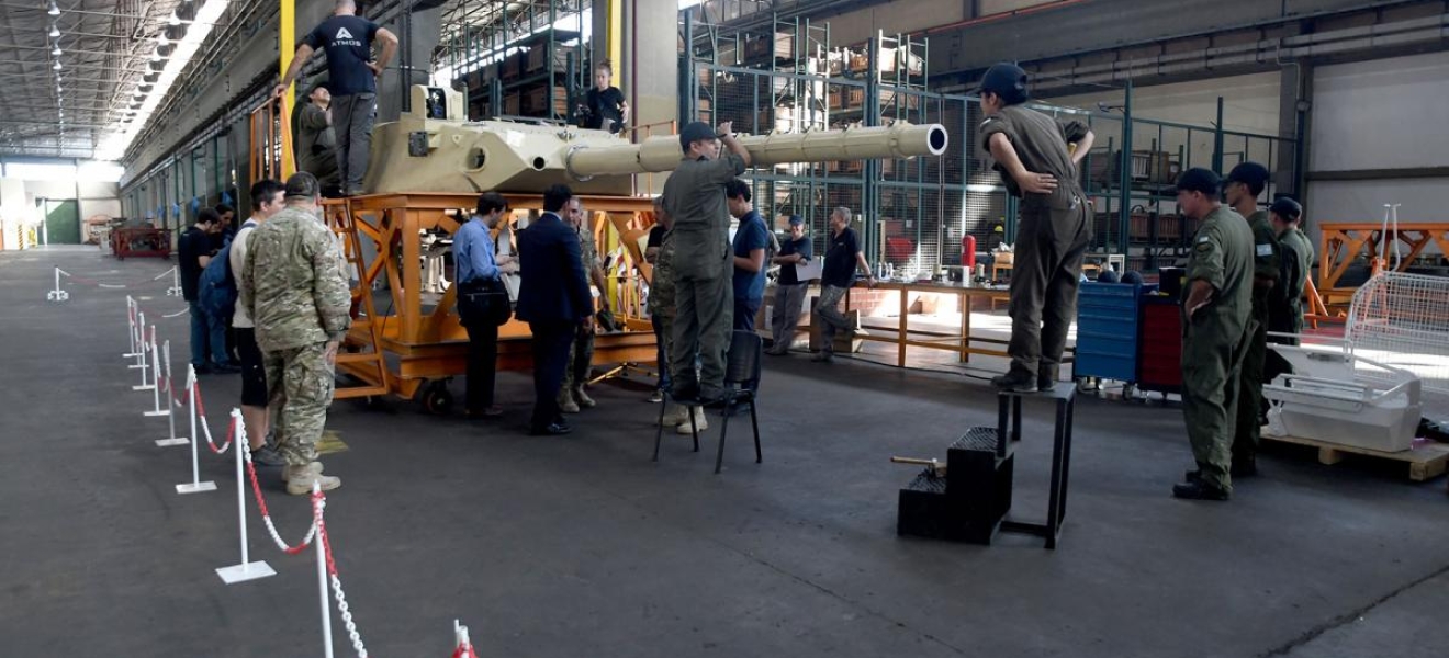 La modernización de los tanques del Ejército tracciona la producción nacional